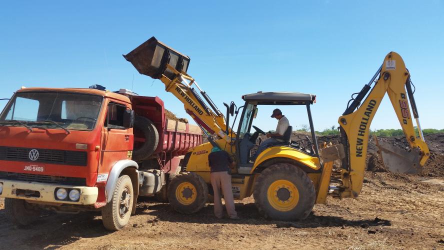 Terraplenagem, Escavação, Demolição e Locação de Maquinas